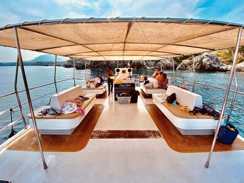 Blu Corallo Villa Алкамо Экстерьер фото